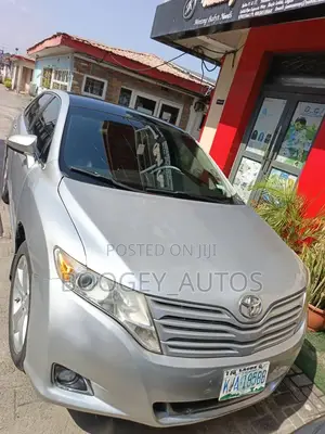 Toyota Venza 2010 Silver