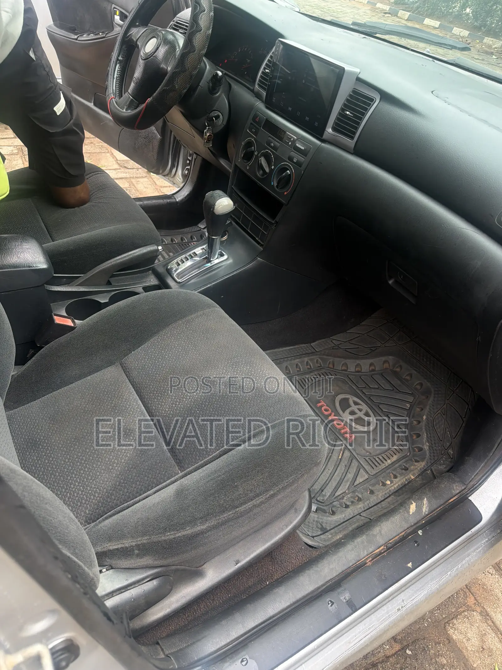 Toyota Corolla 2004 Silver