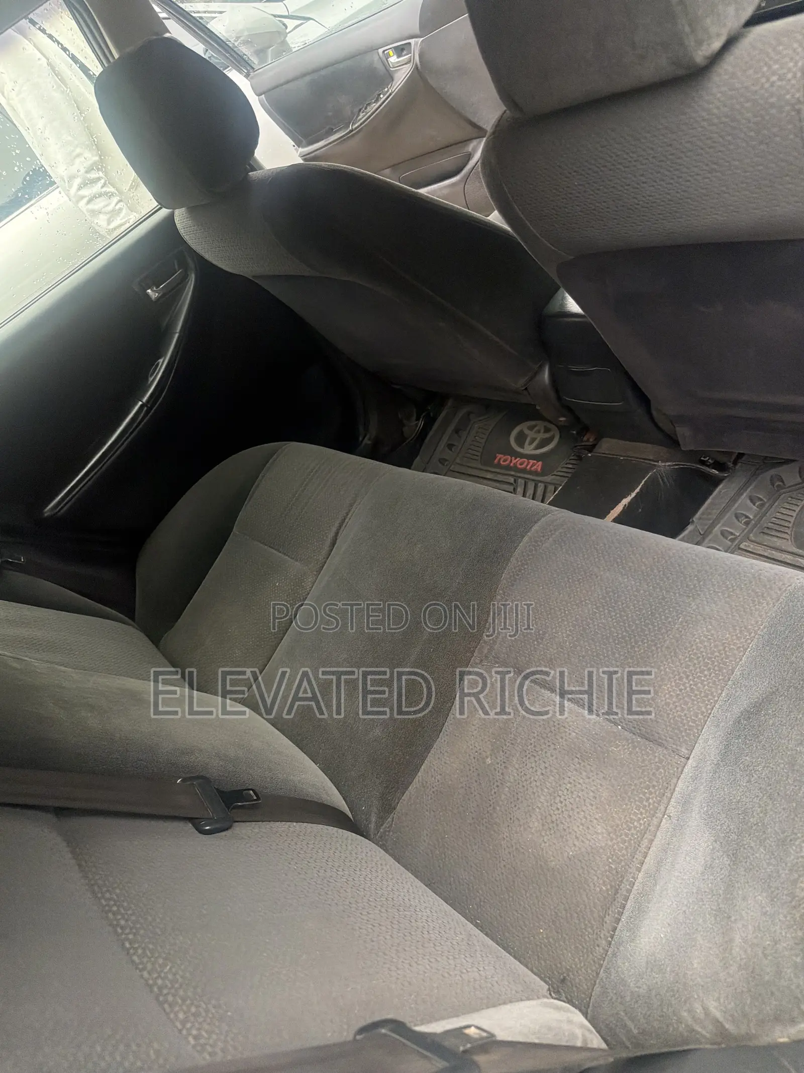 Toyota Corolla 2004 Silver