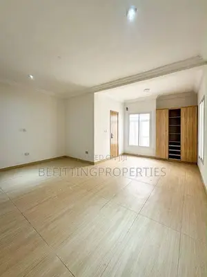 2bdrm Maisonette in Lekki Phase 1 for sale