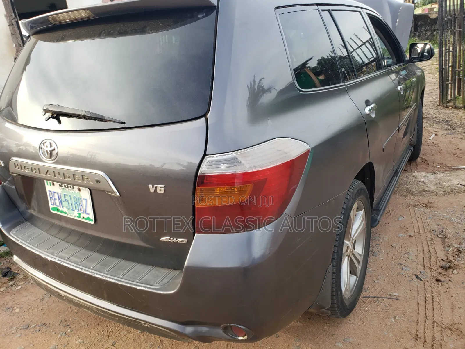 Toyota Highlander 2010 Gray