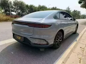 BYD Han 2025 Silver