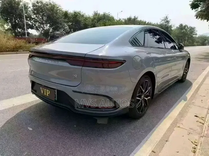 BYD Han 2025 Silver