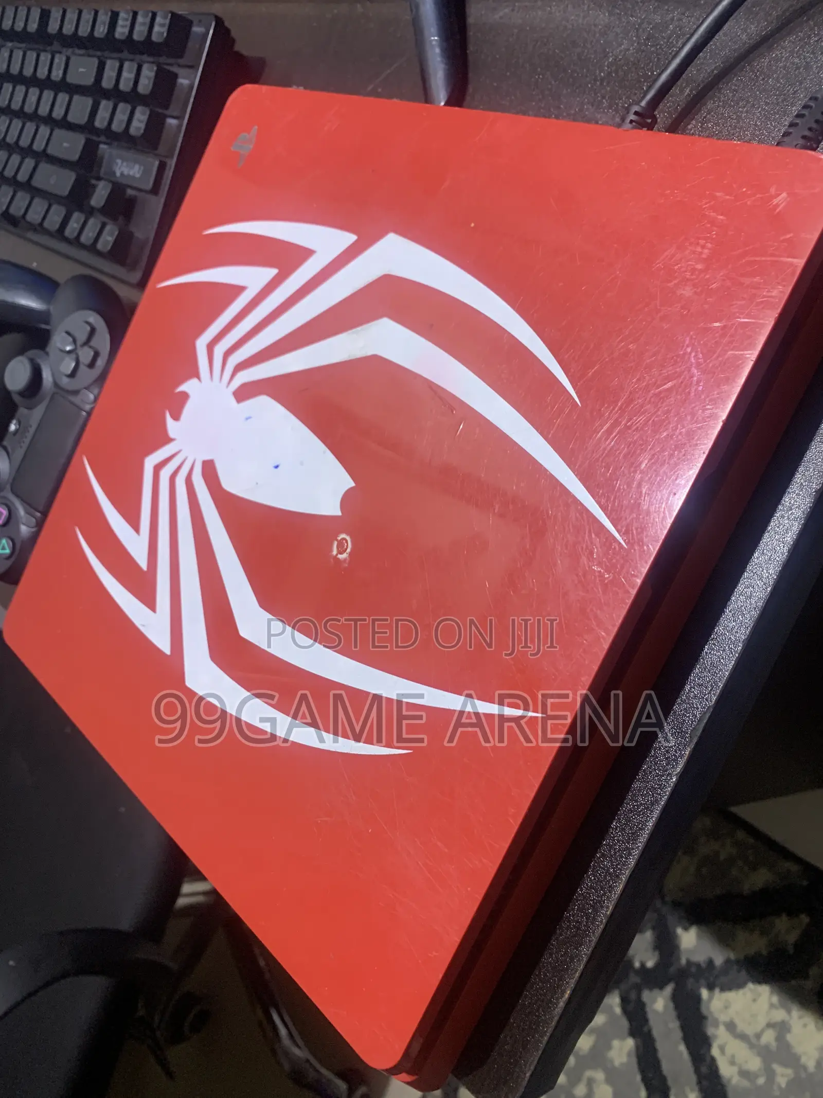 Sony PlayStation 4 Slim (Customize & Hacked)