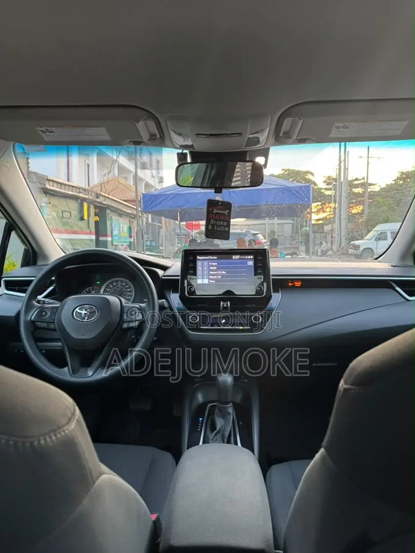 Toyota Corolla L 2020 Blue