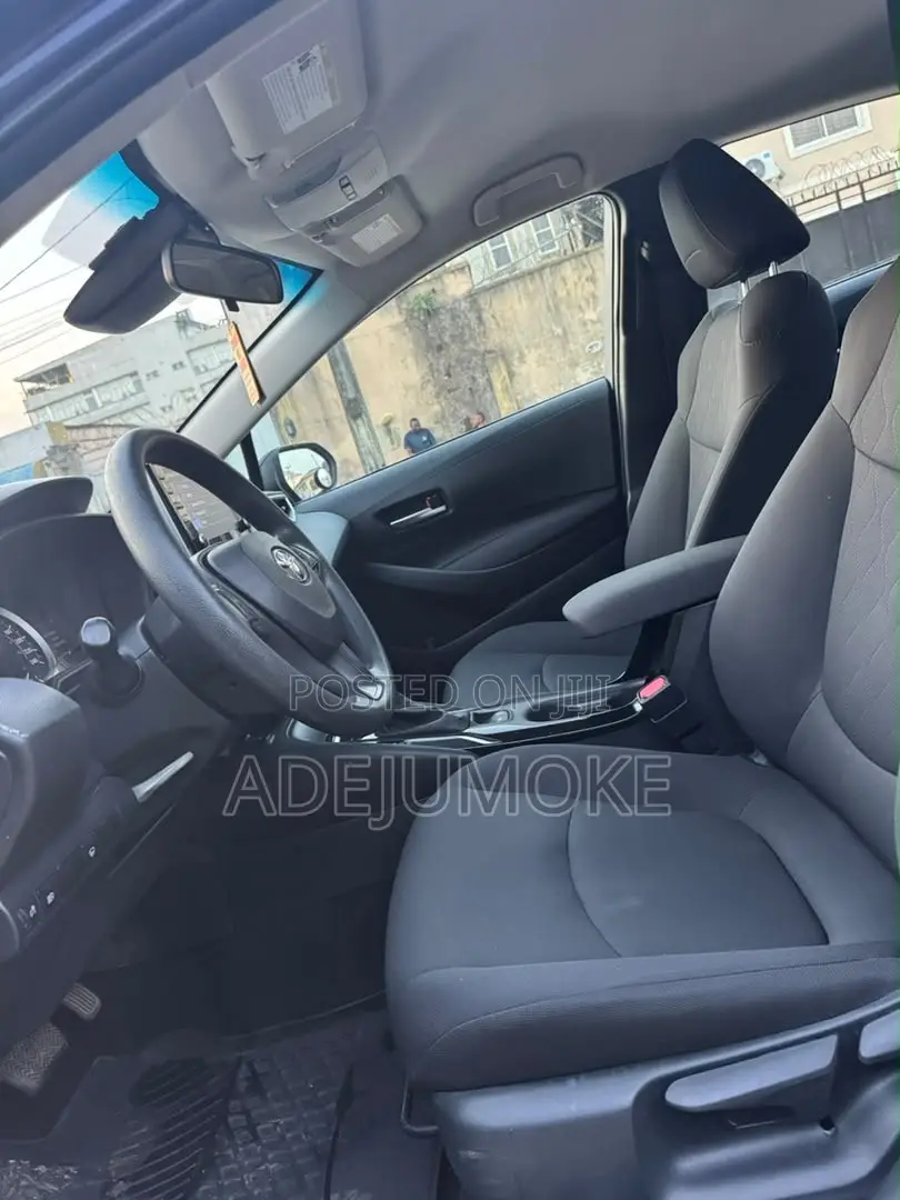 Toyota Corolla L 2020 Blue