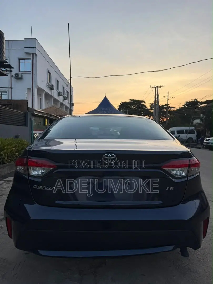 Toyota Corolla L 2020 Blue