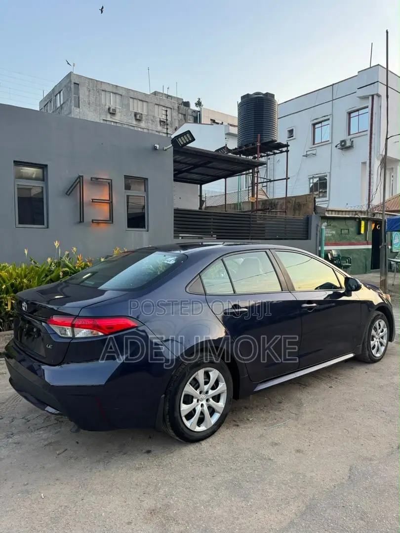 Toyota Corolla L 2020 Blue