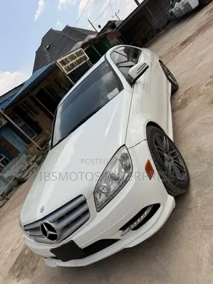 Mercedes-Benz C300 Luxury 4Matic Sedan AWD (3.0L 6cyl 7A) 2012 White