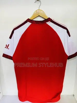 Arsenal Home Jersey (AAA Grade)