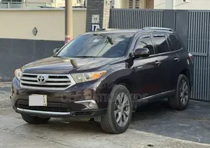 Toyota Highlander Limited 3.5l 4WD 2013 Brown