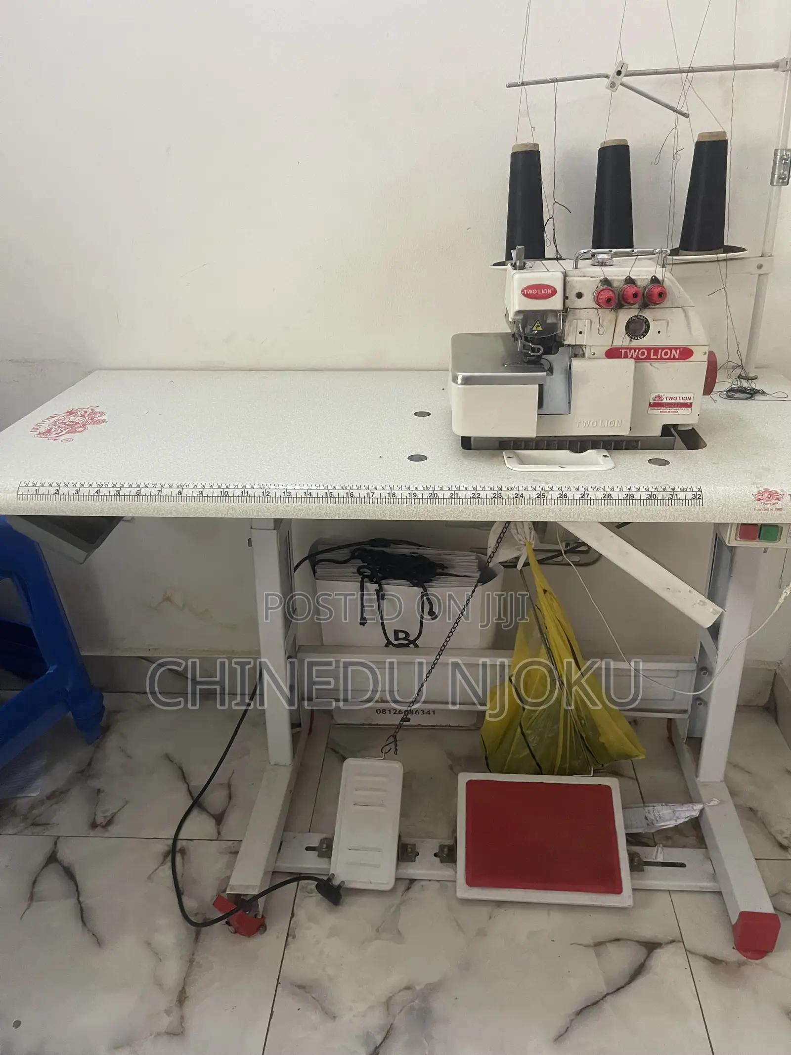 Two Lions Industrial Weaving Machine