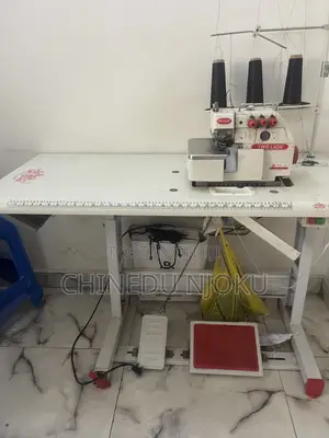 Two Lions Industrial Weaving Machine