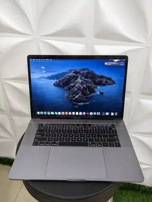 Laptop Apple MacBook Pro 2019 16GB Intel Core i7 SSD 512GB