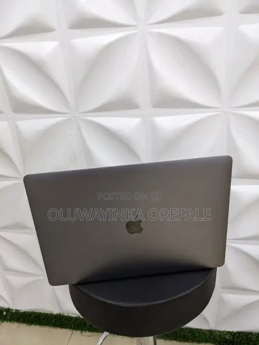 Laptop Apple MacBook Pro 2019 16GB Intel Core i7 SSD 512GB
