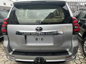 New Toyota Land Cruiser Prado 4.0 2023 Silver