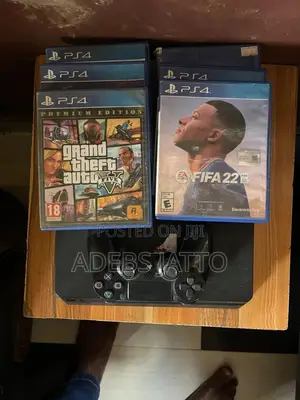 Play Station 4 Game Console