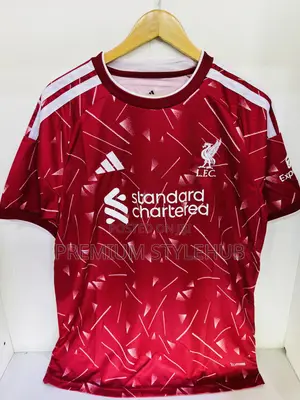 Liverpool Home Football Jersey
