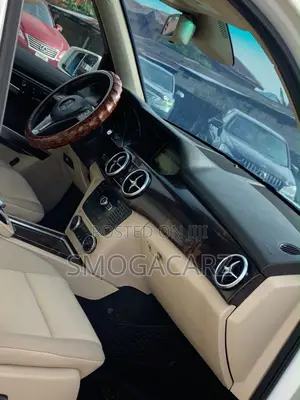 Mercedes-Benz GLK-Class 350 4MATIC 2014 White