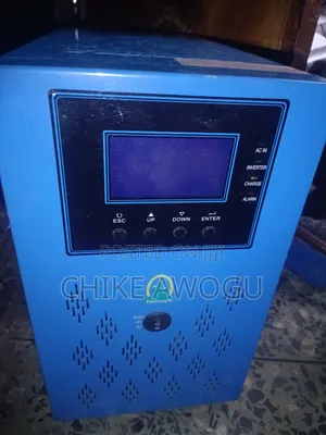 Famicare Inverter 2.5 Va 24 Volts