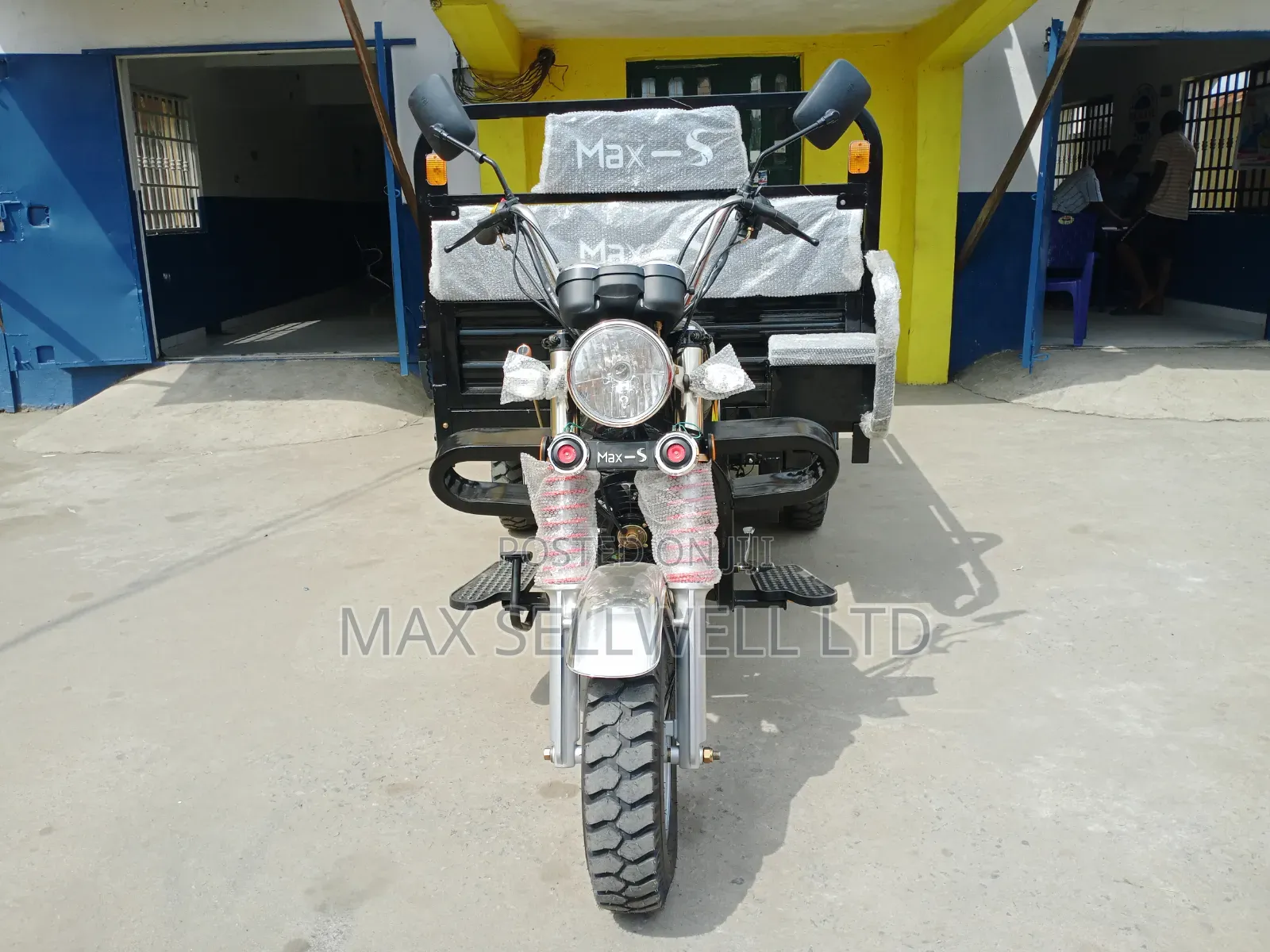 New Max-S 2026 Black
