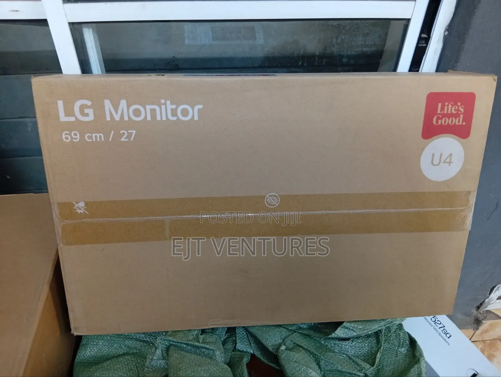 LG Monitor U4