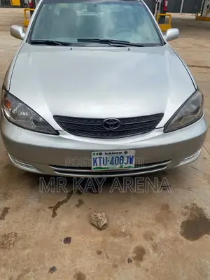 Toyota Camry 2005 Silver