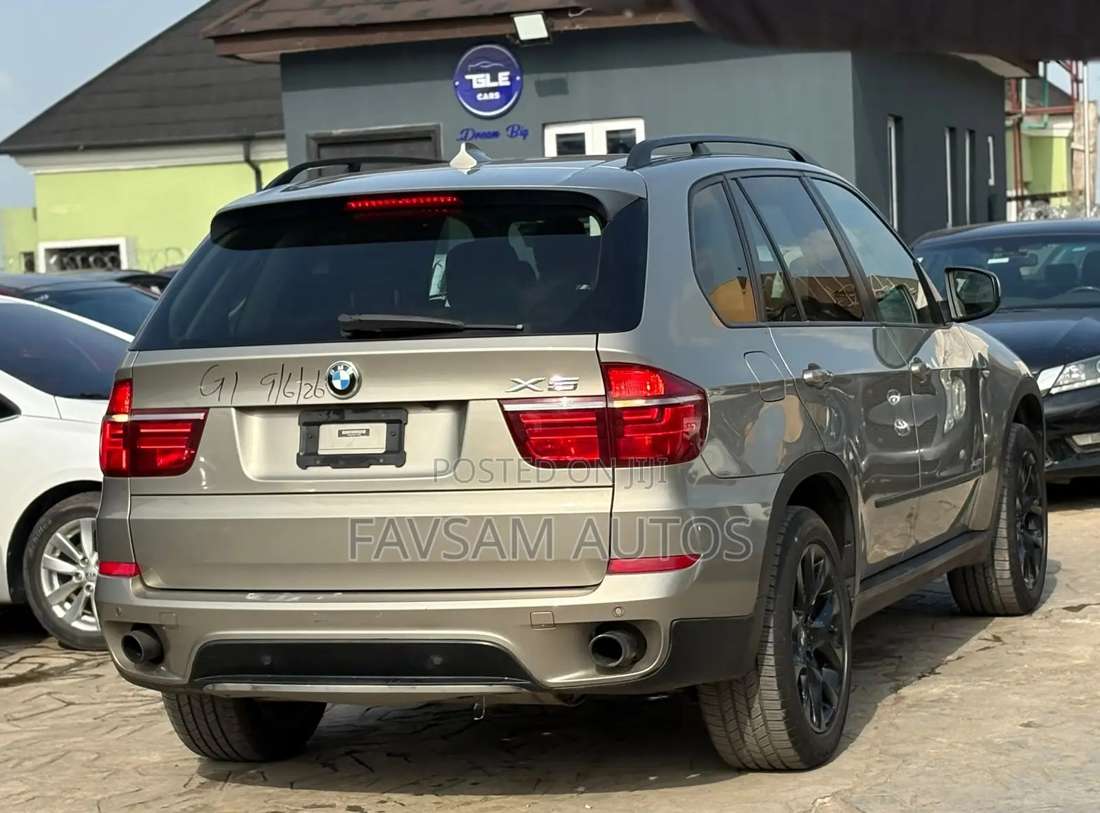 BMW X5 2012 Gold