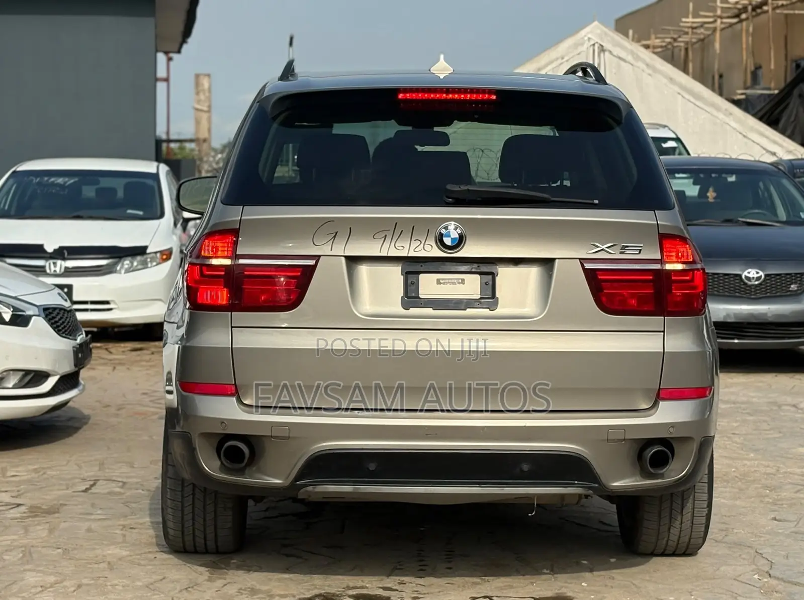 BMW X5 2012 Gold