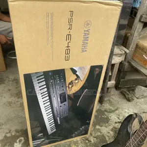 Yamaha Keyboard PSR E483