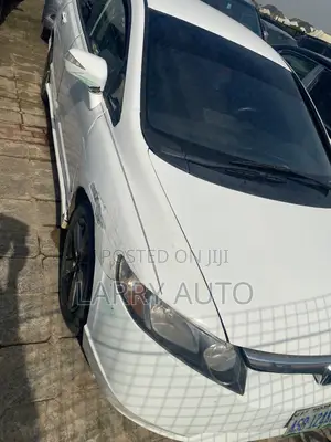Honda Civic 2010 White
