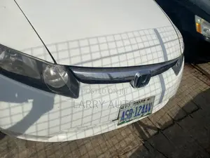 Honda Civic 2010 White