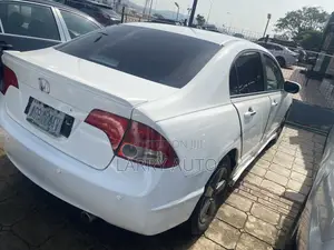 Honda Civic 2010 White