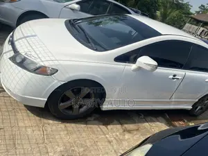 Honda Civic 2010 White