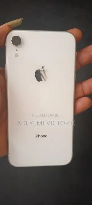 Apple iPhone XR 64 GB White