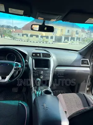 Ford Explorer 2013 Silver