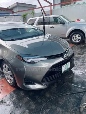 Toyota Corolla 2018 Gray