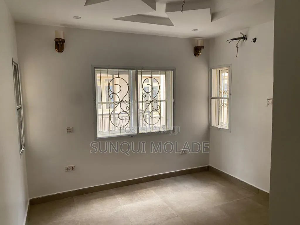 4bdrm Duplex in Ikeja Gra for rent