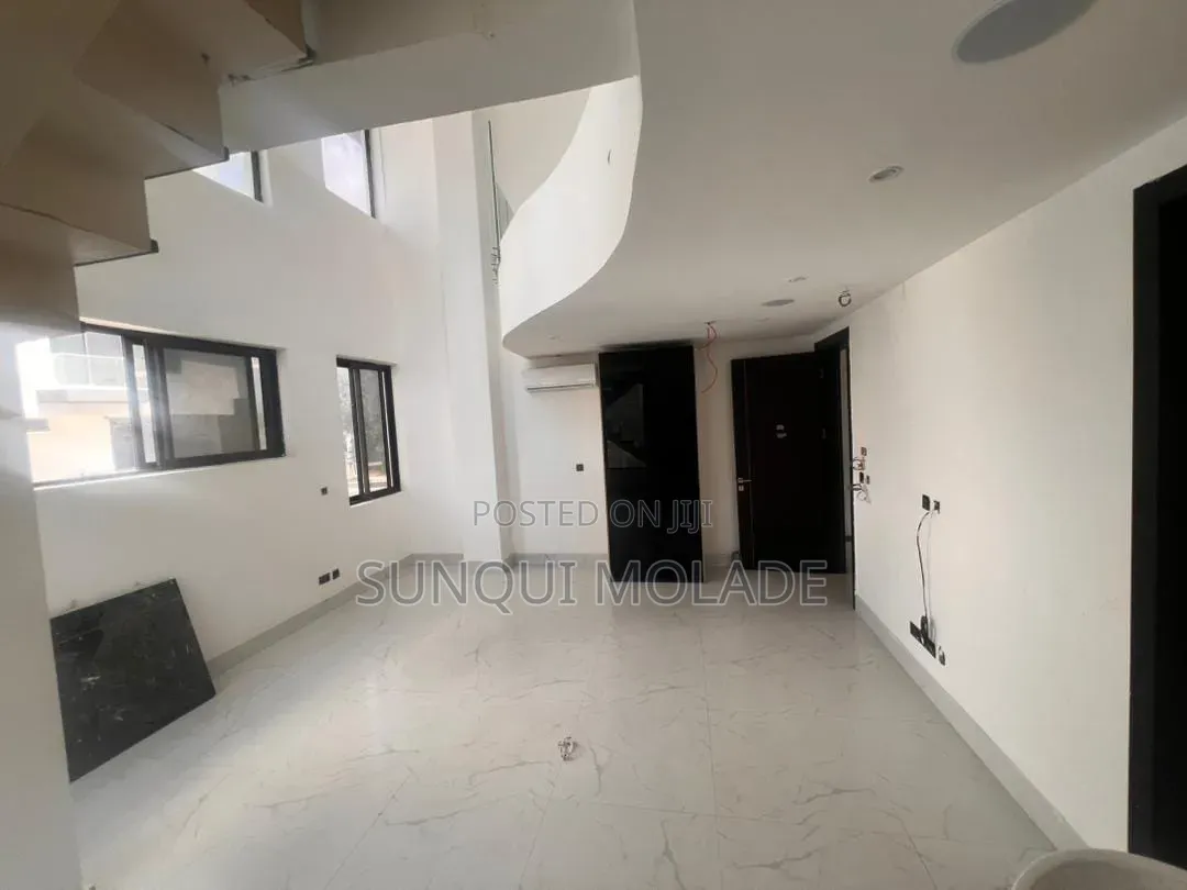 4bdrm Duplex in Ikeja Gra for rent