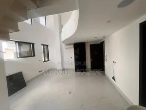 4bdrm Duplex in Ikeja Gra for rent