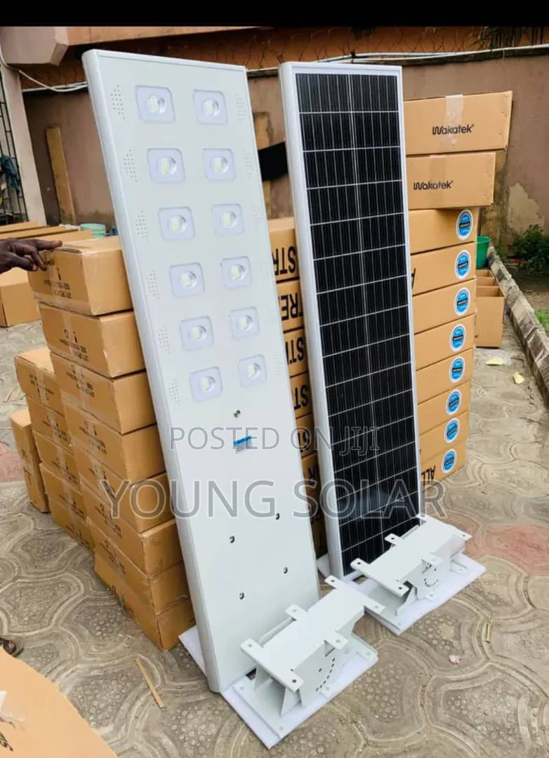 12 Eyes Wakatek Solar Street Lights