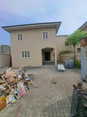 4bdrm Duplex in 𝐌𝐚𝐫𝐮𝐰𝐚, Lekki Phase 1 for rent