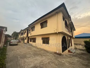 3bdrm Block of Flats in Ojodu Berger for sale