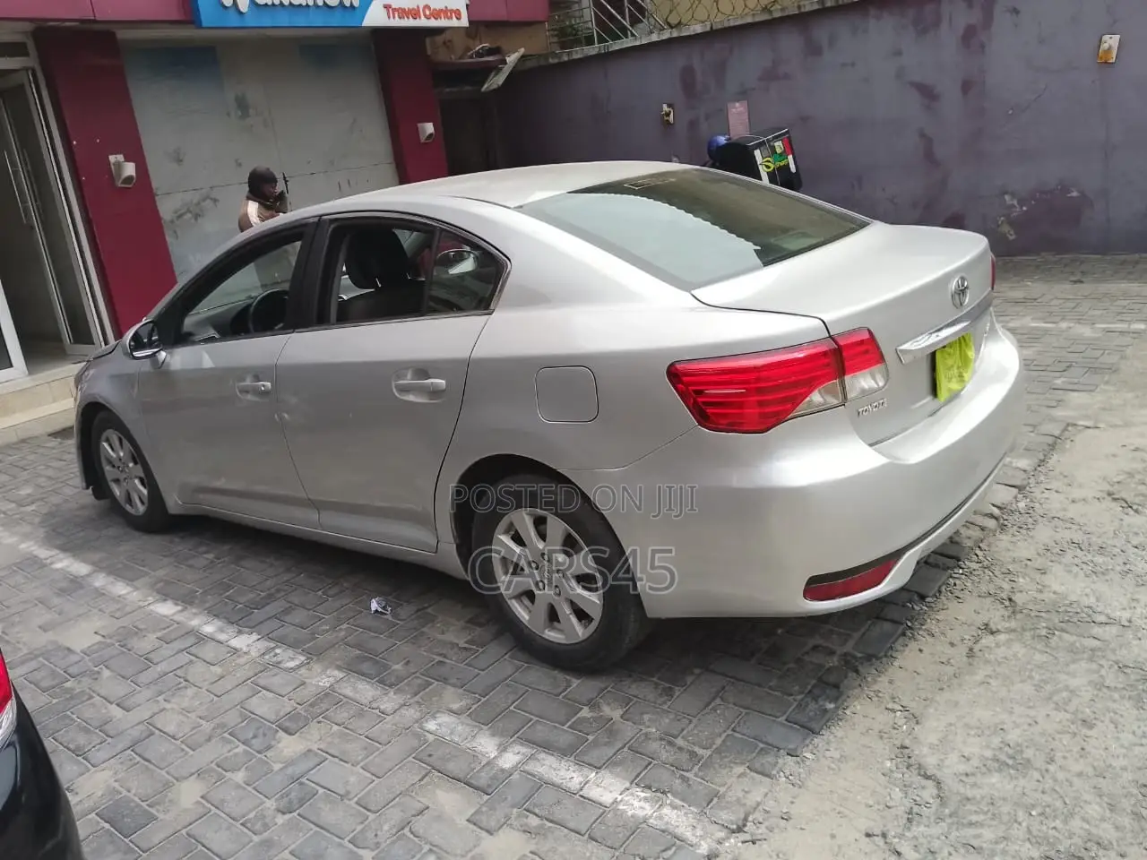 Toyota Avensis 2015 Silver