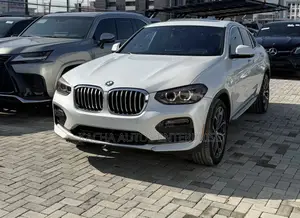 BMW X4 xDrive30i 2022 White