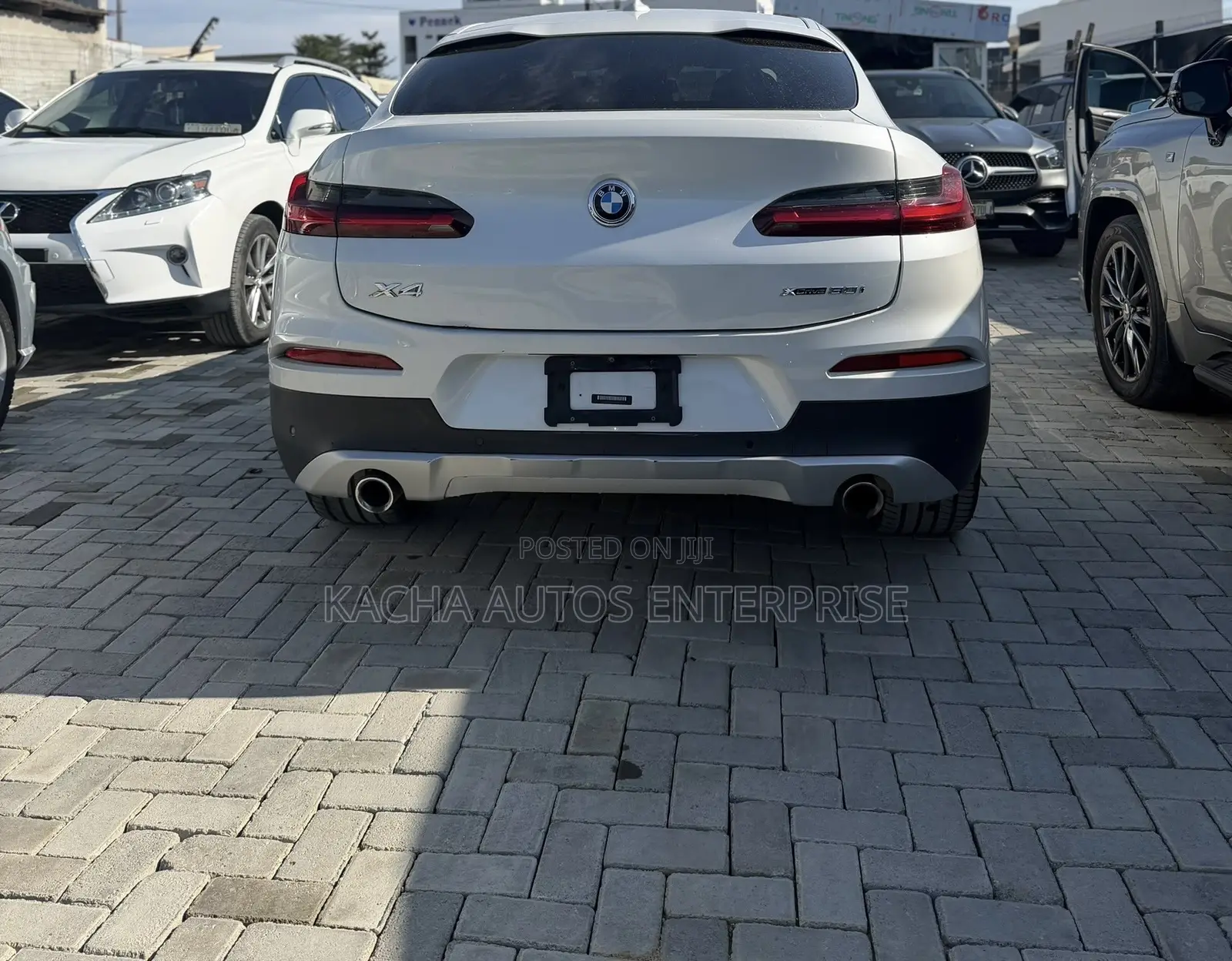 BMW X4 xDrive30i 2022 White