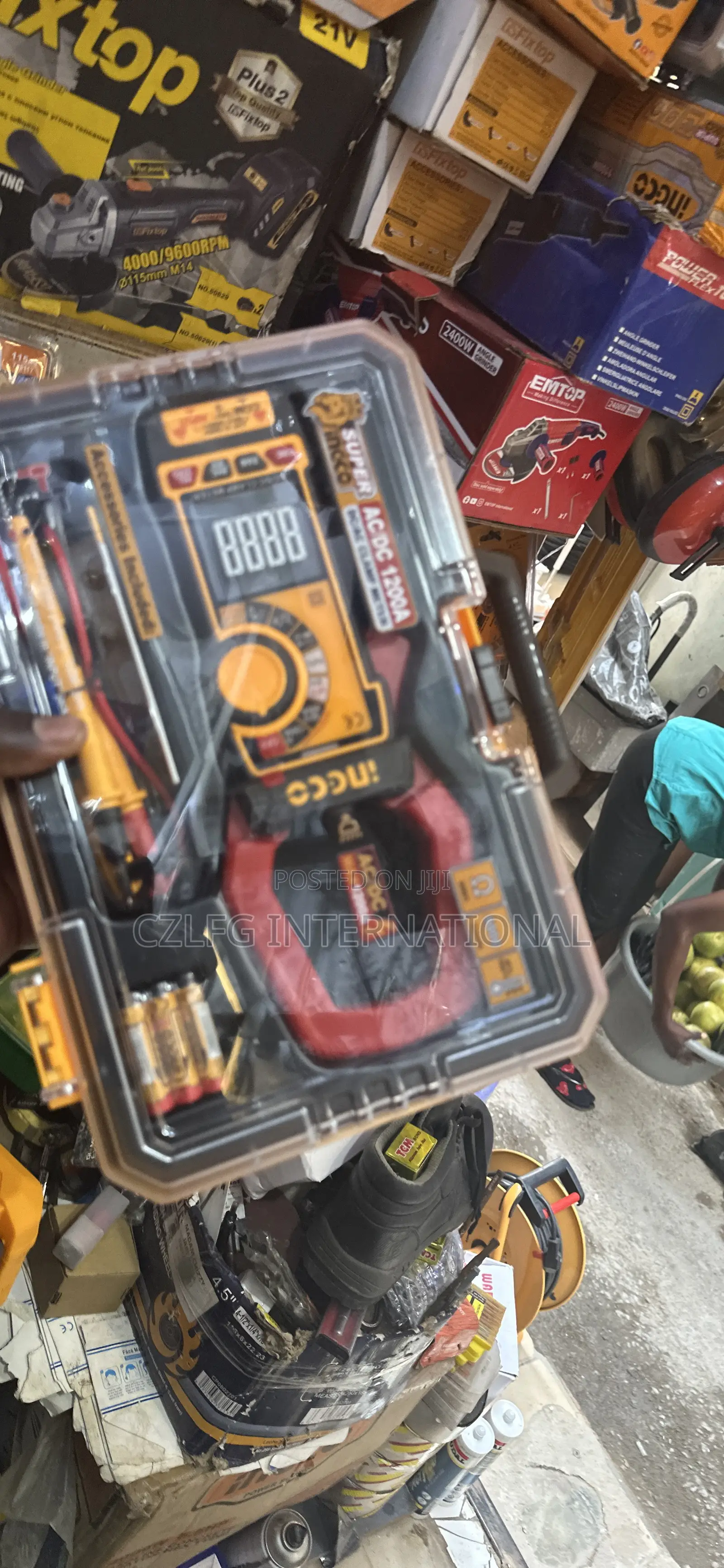 AC/Dc 1200A Ingco Clamp Meter