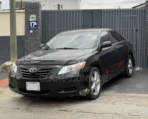 Toyota Camry LE 4dr Sedan (2.4L 4cyl 5A) 2008