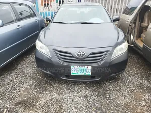Toyota Camry LE 4dr Sedan (2.4L 4cyl 5A) 2009 Gray