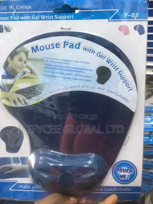 Mouse Pad With Gel Wrist Support